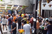 Chợ phiên công nghệ trong quán cà phê ở Sài Gòn