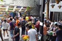 Chợ phiên công nghệ trong quán cà phê ở Sài Gòn