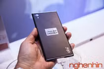 Cựu CEO Apple giới thiệu điện thoại 'dị' Obi Worldphone tại VN