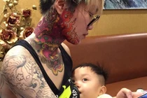 Cô gái xăm hình kỳ lân lên mặt gây sốt mạng Việt 