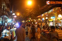 Những điều chỉ có ở phố hàng rong lớn nhất Bangkok