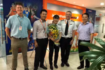 Nhan sắc xinh đẹp của nữ cơ trưởng đầu tiên của Việt Nam