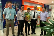 Nhan sắc xinh đẹp của nữ cơ trưởng đầu tiên của Việt Nam