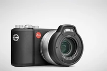 Ngắm máy ảnh Leica X-U (Tup 113) biết “bơi lội” giá 66 triệu đồng