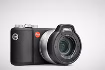 Ngắm máy ảnh Leica X-U (Tup 113) biết “bơi lội” giá 66 triệu đồng
