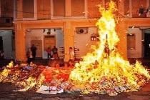 Thứ trưởng Bộ VHTTDL: Tôi ủng hộ đề nghị bỏ tục đốt vàng mã