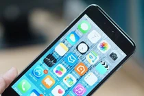 Đập hộp smartphone có đèn flash phía trước rẻ nhất ở VN 