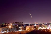Phòng không Syria đánh chặn mục tiêu "lạ" gần sân bay Damascus