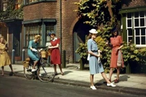 Ảnh màu khó quên về phụ nữ Anh thời Thế chiến II (1)