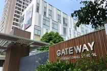 Lộ nguyên nhân chưa kết luận vụ bé trai bị bỏ quên trên xe trường Gateway tử vong