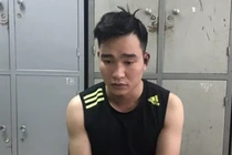 Vào nhà nghỉ với phi công trẻ, quý cô mất “cả chì lẫn chài”