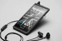 Cận cảnh mẫu smartphone siêu lạ của hãng âm thanh Marshall