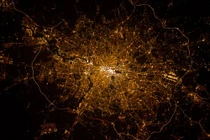 Ngắm các thành phố lung linh từ Trạm Vũ trụ Quốc tế ISS