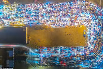 Hình ảnh tắc đường khủng khiếp ở TQ sau kỳ nghỉ Tết