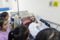 Chuyện về thầy giáo nước ngoài dạy tiếng Anh bị ung thư máu