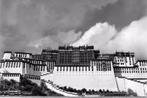 Tội ác tày đình của bạo chúa làm suy vong Thổ Phồn