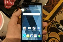 Điện thoại LG Stylus 3 với bút cảm ứng, màn hình 5,7 inch