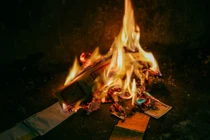 Tục đốt vàng mã của người Việt qua góc nhìn quốc tế