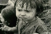  Hình ảnh khó quên về trẻ em trong chiến tranh VN (2) 