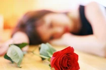 Tôi khốn khổ vì chồng muốn "yêu" vợ mọi lúc mọi nơi