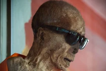 Lặng ngắm nhục thân bất hoại của thiền sư Thái Lan 