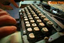 Đột nhập xưởng in tuyệt mật giữa trung tâm Sài Gòn 