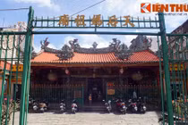 Mê mẩn trước kiến trúc tuyệt mỹ của hội quán Hà Chương