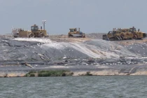 Bí thư Thăng thị sát 3 điểm nghi phát tán mùi hôi