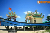 Ngôi miếu hình con thuyền vô cùng lạ mắt ở Việt Nam