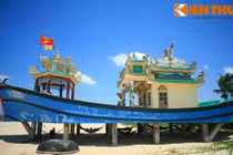 Ngôi miếu hình con thuyền vô cùng lạ mắt ở Việt Nam