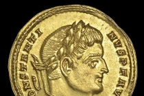 Dò kim loại, sững sờ tìm thấy đồng tiền vàng hơn nửa tỷ