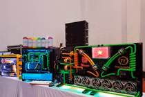 Cận cảnh những bộ case máy tính cực lạ ở Sài Gòn (2)