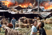 Hình ảnh kinh hoàng về vụ cháy chợ Cầu Ông Lãnh 1971