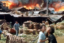 Hình ảnh kinh hoàng về vụ cháy chợ Cầu Ông Lãnh 1971