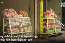 Cảnh báo nguy cơ trẻ đối mặt nếu ăn bánh kẹo 'thả phanh' ngày Tết