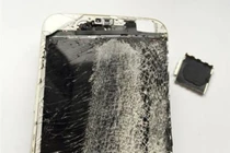 Khám phá quy trình biến iPhone cũ nát thành hàng mới toanh