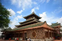 Khám phá ngôi miếu thiêng lớn nhất Việt Nam