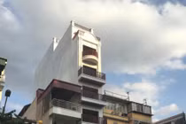 Nhà nguyên Phó Chánh thanh tra Sở XD vượt phép trên phố Huế?