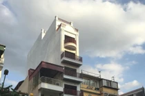 Nhà nguyên Phó Chánh thanh tra Sở XD vượt phép trên phố Huế?