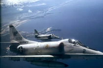 Cảnh tiếp vận đường không hiếm có thời chiến tranh Việt Nam