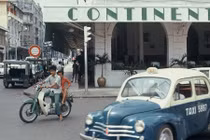 Ngắm Sài Gòn năm 1971 trong ảnh của John Binfield