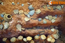 Cận cảnh kho báu trong khu mộ cổ lớn bậc nhất Tây Nguyên