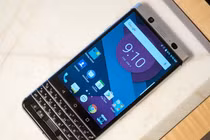 Ảnh thực tế bản mẫu BlackBerry Mercury với bàn phím QWERTY