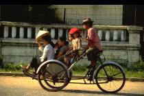 Ấn tượng Việt Nam 1991 qua góc ảnh phó nháy Australia 