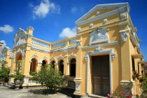 Choáng ngợp trước dinh thự của đại địa chủ Nam Bộ xưa 