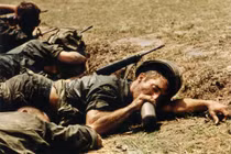 Loạt hình cực ám ảnh về chiến tranh Việt Nam của nhiếp ảnh gia Larry Burrows