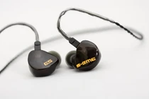Mở hộp cặp tai nghe S-EM6 24 triệu đồng
