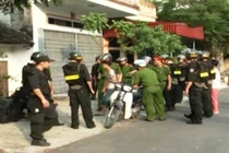 Say xỉn, khóa cửa nhốt ba công an trong nhà