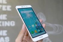 Cận cảnh điện thoại selfie chuyên nghiệp Coolpad Sky 3