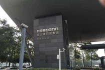 Tập đoàn Foxconn và những chiếc iPhone “nhuốm máu”
